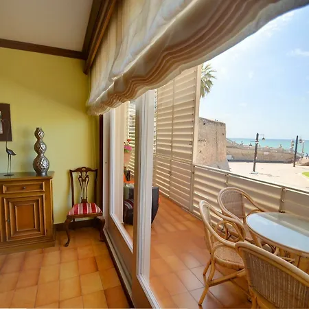 Apartment Sea Front