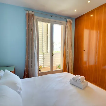 Apartment Sea Front *