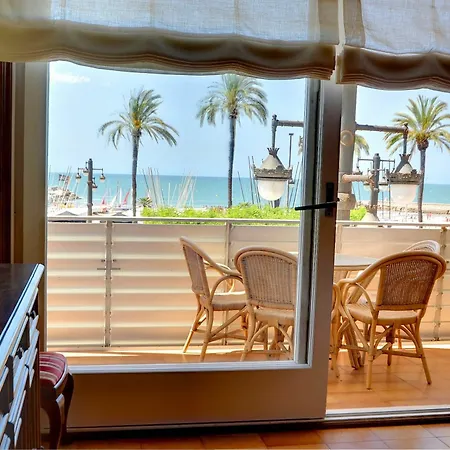 Apartment Sea Front