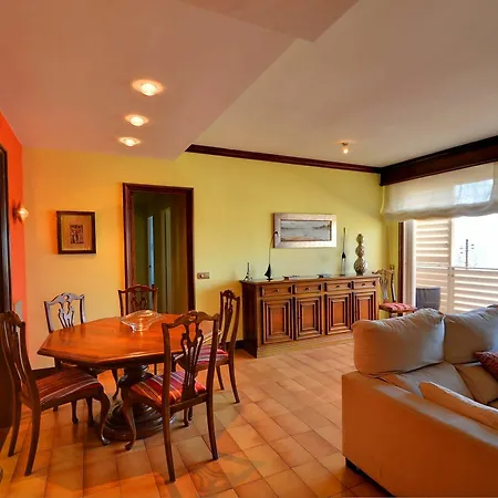 Apartment Sea Front *